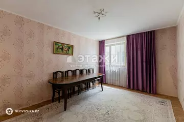 3-комнатная квартира, этаж 6 из 18, 96 м²