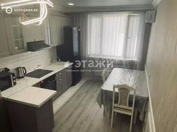 3-комнатная квартира, этаж 8 из 12, 54 м²