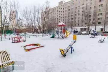 4-комнатная квартира, этаж 8 из 9, 76 м²