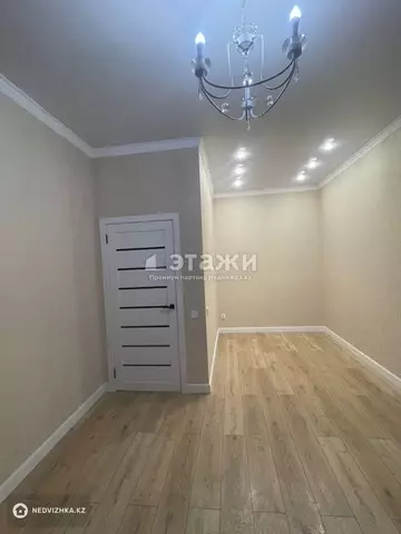 1-комнатная квартира, этаж 2 из 12, 39 м²