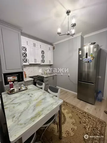 3-комнатная квартира, этаж 8 из 12, 84 м²