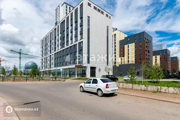 2-комнатная квартира, этаж 10 из 22, 61 м²