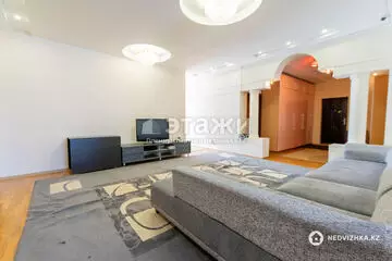 6-комнатная квартира, этаж 9 из 10, 198 м²