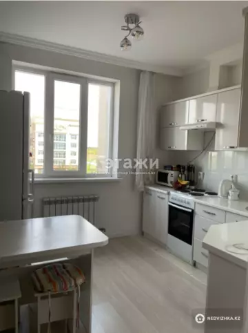 2-комнатная квартира, этаж 3 из 7, 57 м²