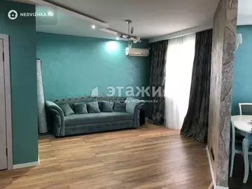 2-комнатная квартира, этаж 8 из 13, 63 м²