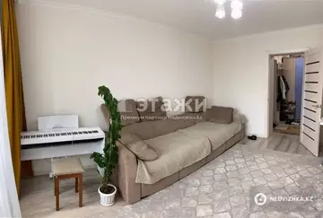 4-комнатная квартира, этаж 3 из 6, 76 м²