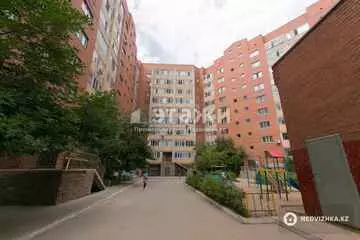 2-комнатная квартира, этаж 9 из 9, 70 м²