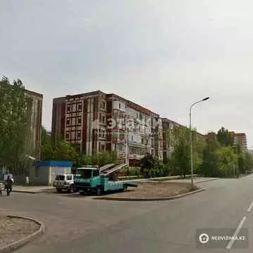 3-комнатная квартира, этаж 4 из 5, 60 м²