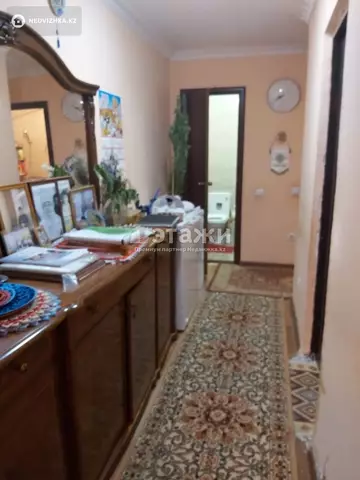 1-комнатная квартира, этаж 1 из 10, 42 м²