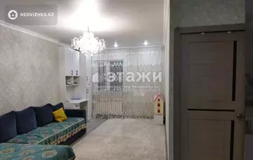 2-комнатная квартира, этаж 4 из 4, 54 м²