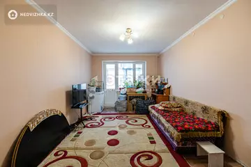 1-комнатная квартира, этаж 4 из 5, 35 м²