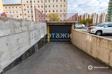 1-комнатная квартира, этаж 1 из 9, 38 м²