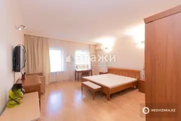 230 м², 4-комнатная квартира, этаж 2 из 3, 230 м², изображение - 5