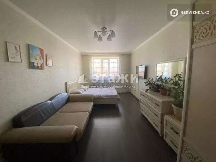 105 м², 3-комнатная квартира, этаж 3 из 12, 105 м², изображение - 1
