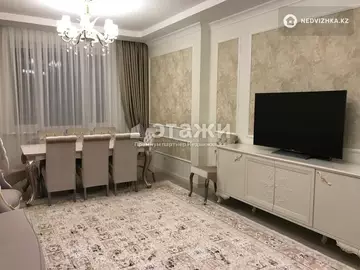 4-комнатная квартира, этаж 2 из 18, 126 м²