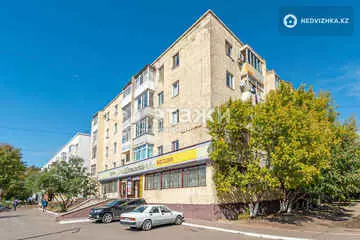 2-комнатная квартира, этаж 4 из 5, 48 м²