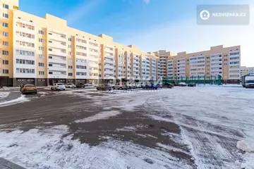 4-комнатная квартира, этаж 7 из 8, 74 м²