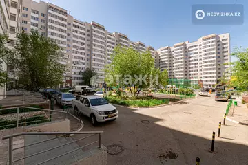 4-комнатная квартира, этаж 7 из 12, 138 м²