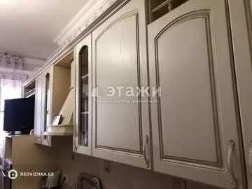 3-комнатная квартира, этаж 6 из 19, 122 м²