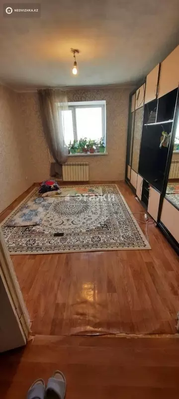 2-комнатная квартира, этаж 8 из 9, 50 м²