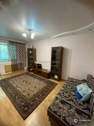 1-комнатная квартира, этаж 1 из 5, 35 м²