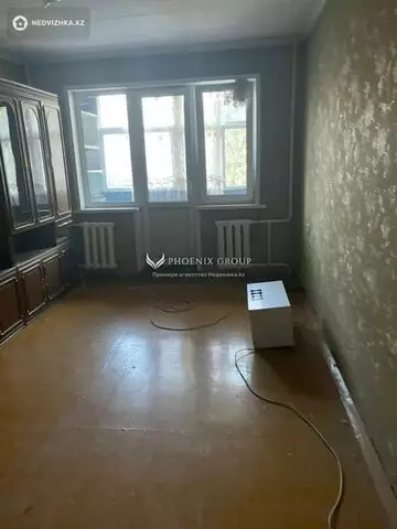 1-комнатная квартира, этаж 4 из 5, 33 м²