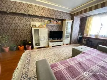 4-комнатная квартира, этаж 5 из 5, 90 м²