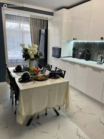 1-комнатная квартира, этаж 2 из 13, 44 м²