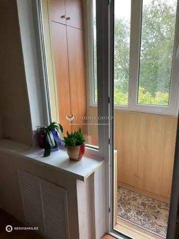 3-комнатная квартира, этаж 4 из 4, 59 м²