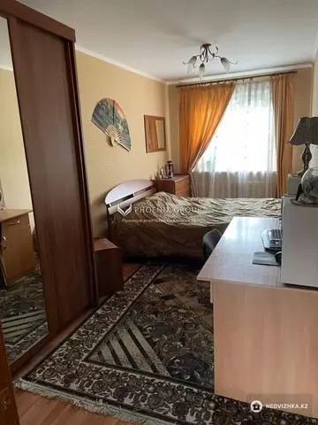 3-комнатная квартира, этаж 4 из 4, 59 м²