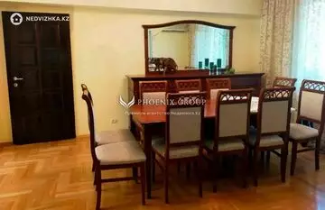 3-комнатная квартира, этаж 3 из 5, 70 м²