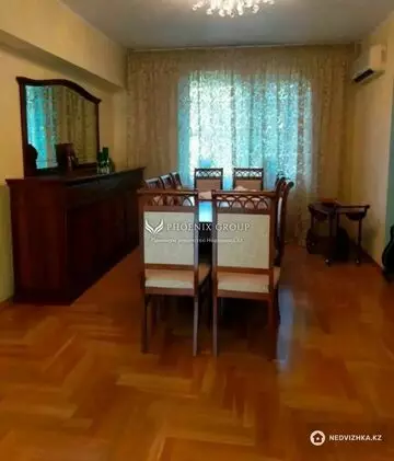 3-комнатная квартира, этаж 3 из 5, 70 м²