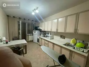 1-комнатная квартира, этаж 4 из 5, 52 м²