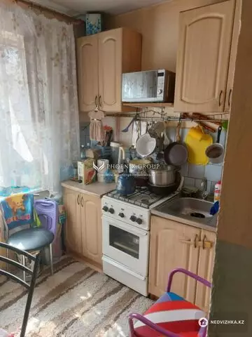 2-комнатная квартира, этаж 4 из 5, 42 м²