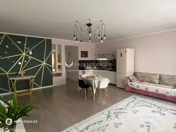 3-комнатная квартира, этаж 1 из 5, 81 м²