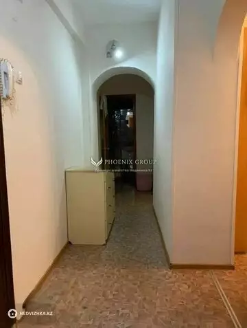 2-комнатная квартира, этаж 3 из 5, 42 м²