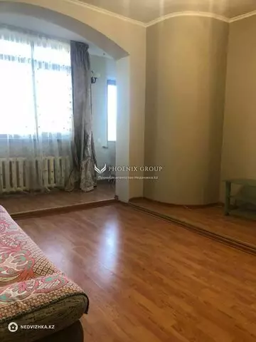 2-комнатная квартира, этаж 4 из 9, 51 м²