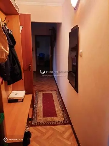 2-комнатная квартира, этаж 3 из 4, 42 м²