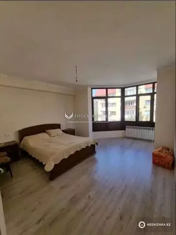 3-комнатная квартира, этаж 3 из 5, 92 м²