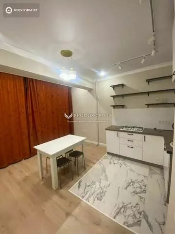 1-комнатная квартира, этаж 8 из 10, 45 м²