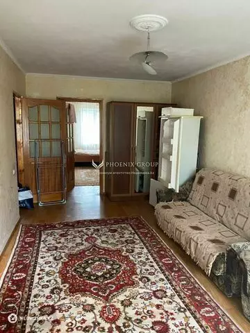 2-комнатная квартира, этаж 3 из 5, 45 м²