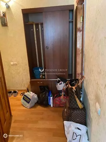 2-комнатная квартира, этаж 3 из 5, 45 м²