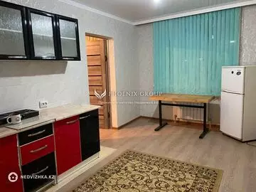 1-комнатная квартира, этаж 1 из 9, 38 м²