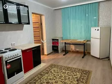 1-комнатная квартира, этаж 1 из 9, 38 м²