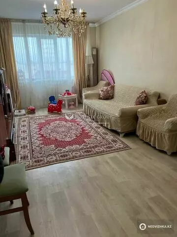 3-комнатная квартира, этаж 6 из 9, 80 м²