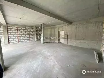 3-комнатная квартира, этаж 4 из 12, 73 м²