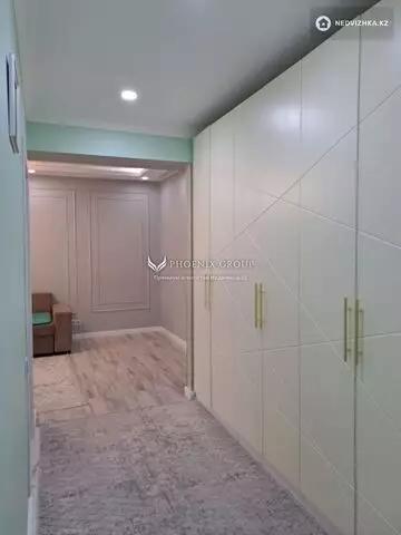 2-комнатная квартира, этаж 6 из 13, 63 м²