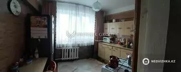 2-комнатная квартира, этаж 4 из 5, 52 м²