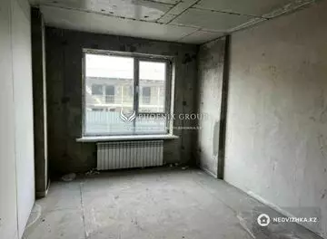 3-комнатная квартира, этаж 1 из 7, 87 м²