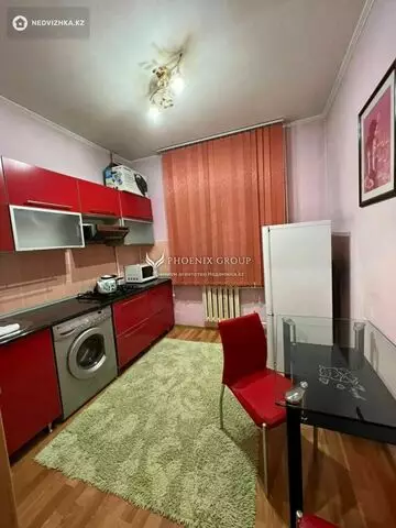 1-комнатная квартира, этаж 1 из 9, 36 м²